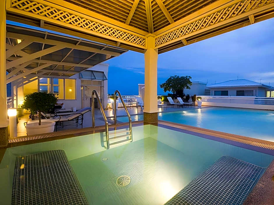 Classic Kameo Hotel and Serviced Apartments Sriracha