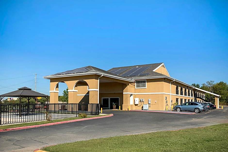 Red Roof Inn Canton, TX