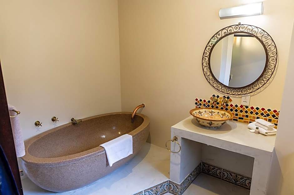 Far Hills Country Hotel