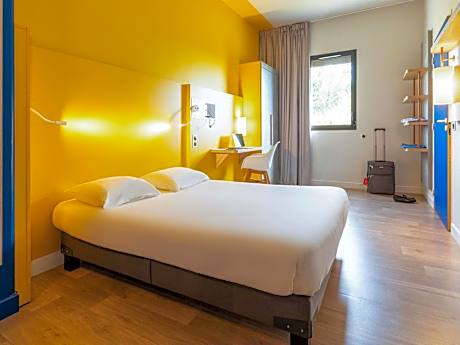 Standard Double Room - Disability Access