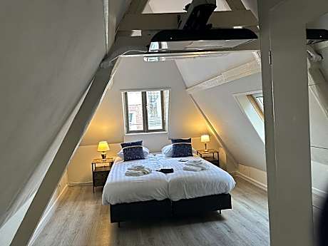 Premium Twin Room - Non-Smoking