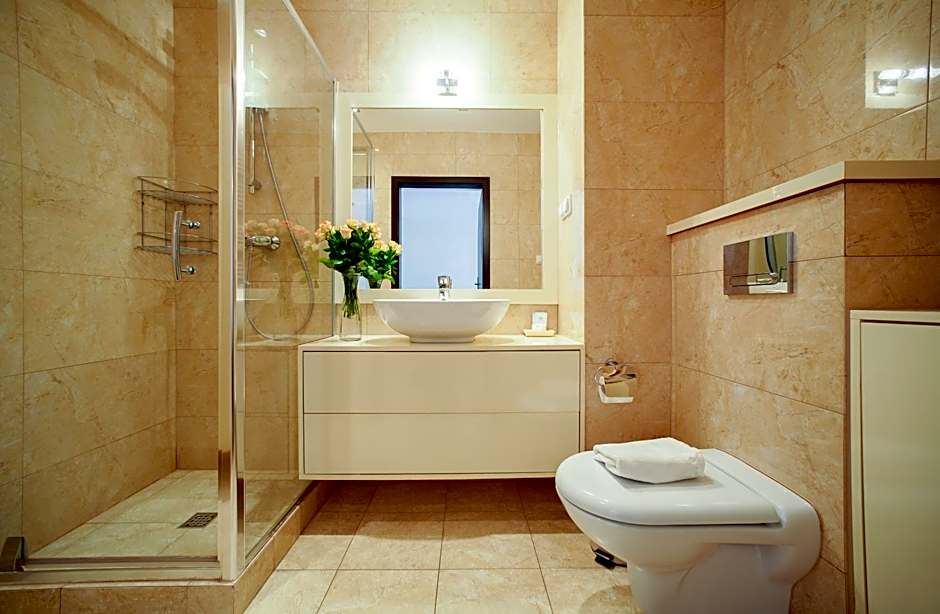 Platinum Towers E-Apartments