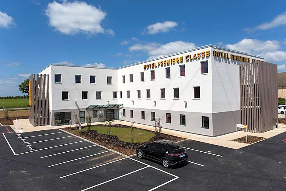 Première Classe Chartres Sud - Barjouville