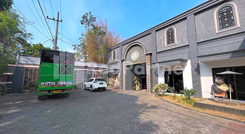 Hotel Dewi near GOR Merdeka Jombang Mitra RedDoorz