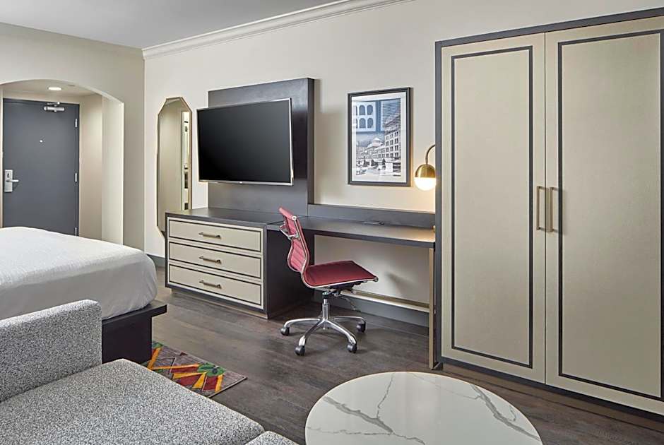 Hotel Indigo Cleveland Downtown by IHG