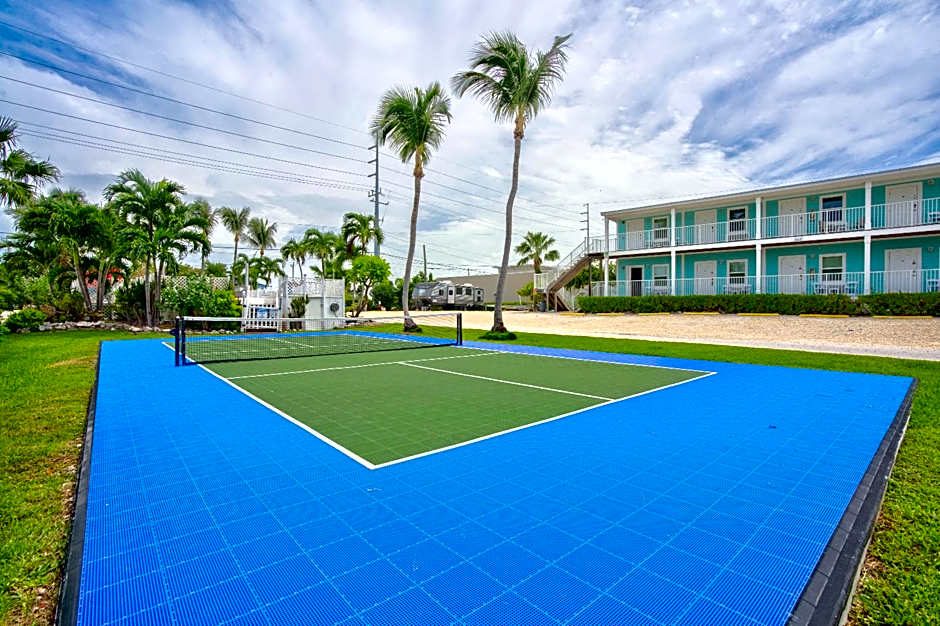 Cabins at Bonefish Bay
