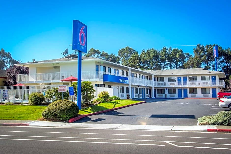 Motel 6-Arcata, CA - Humboldt University