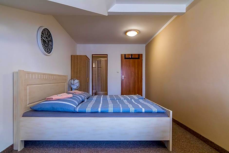 Penzion a restaurace U Vladaře