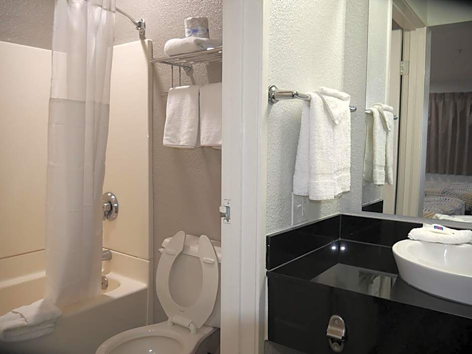 Motel 6-Tacoma, WA - South