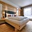 Tirol Lodge