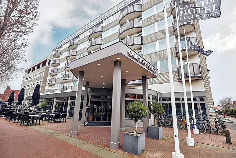 Photo 1 of 45 of Carlton Square Hotel