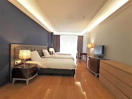 Superior Triple Room with Balcony