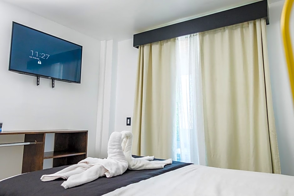 Hotel Revolución