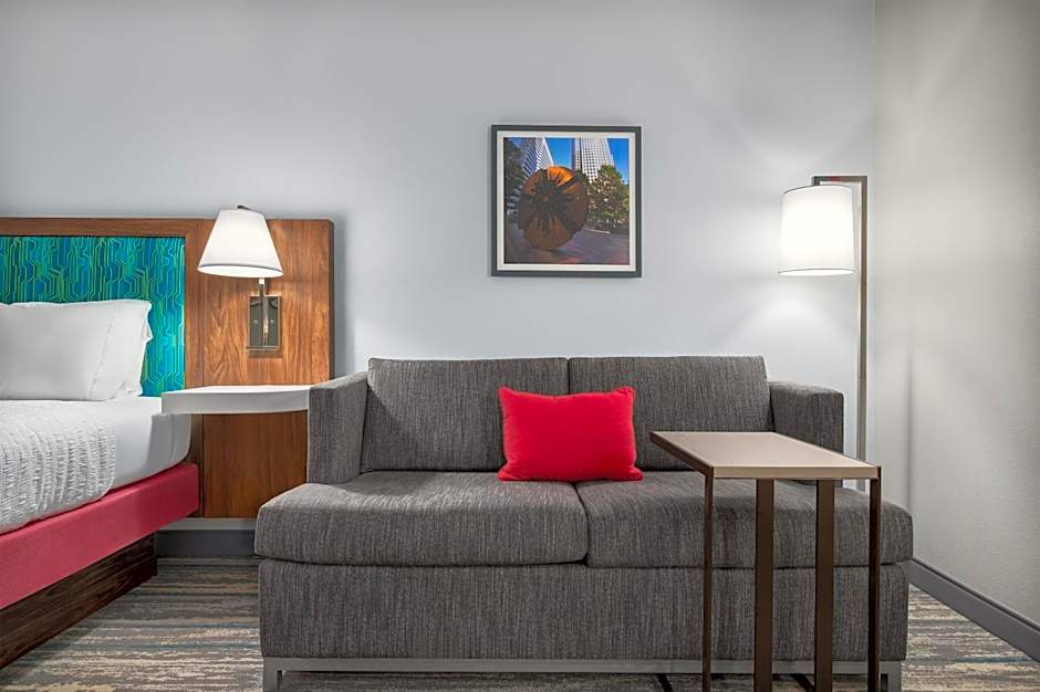 Hampton Inn & Suites Charlotte-Arrowood Rd.