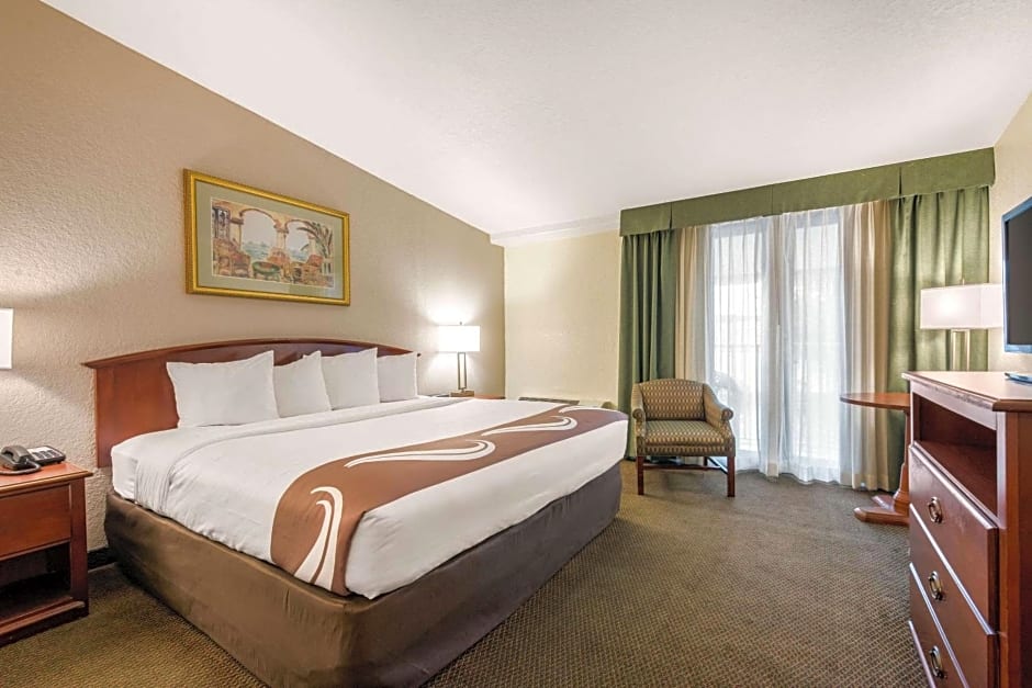 Quality Inn & Suites Tarpon Springs South