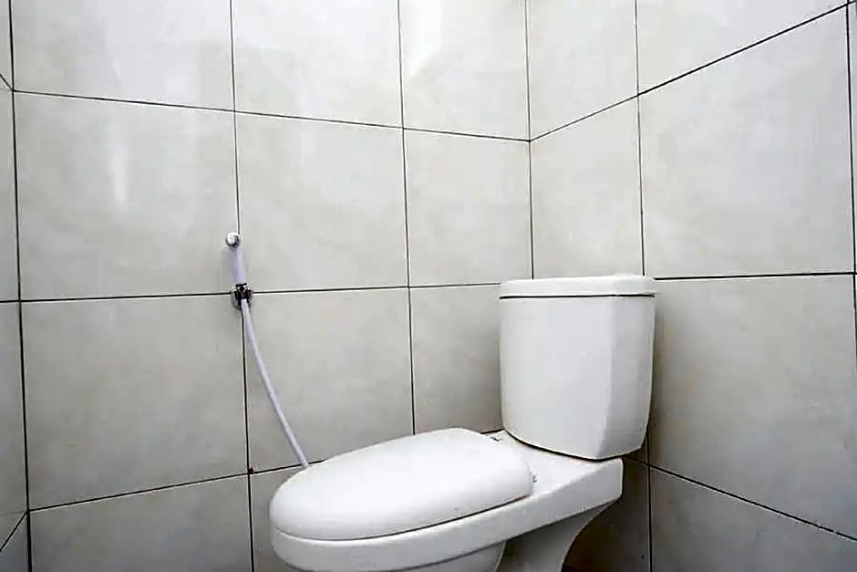 RedDoorz Plus near Taman Rekreasi Selecta 2