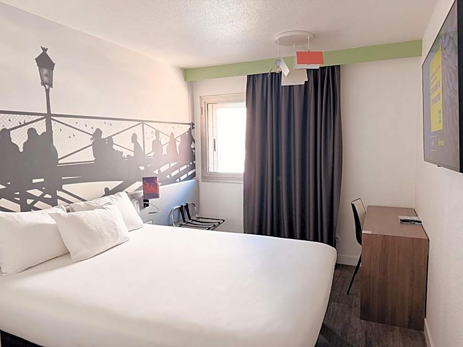 Ibis Styles Paris Tolbiac Bibliotheque