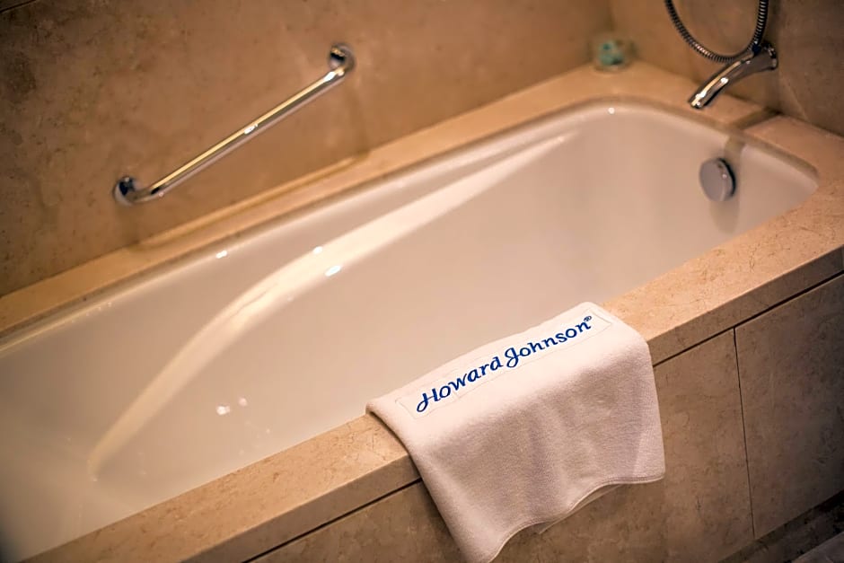 Howard Johnson Nanshan Plaza Bengbu Hotel