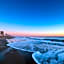 Aquarius Oceanfront Hotel