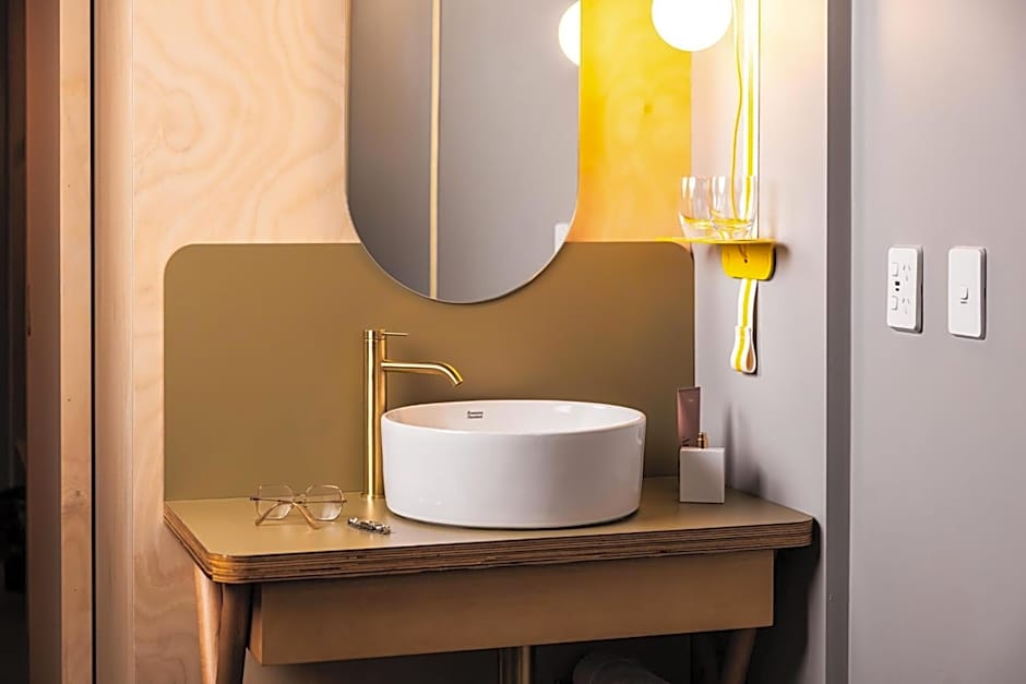 Atura Adelaide Airport