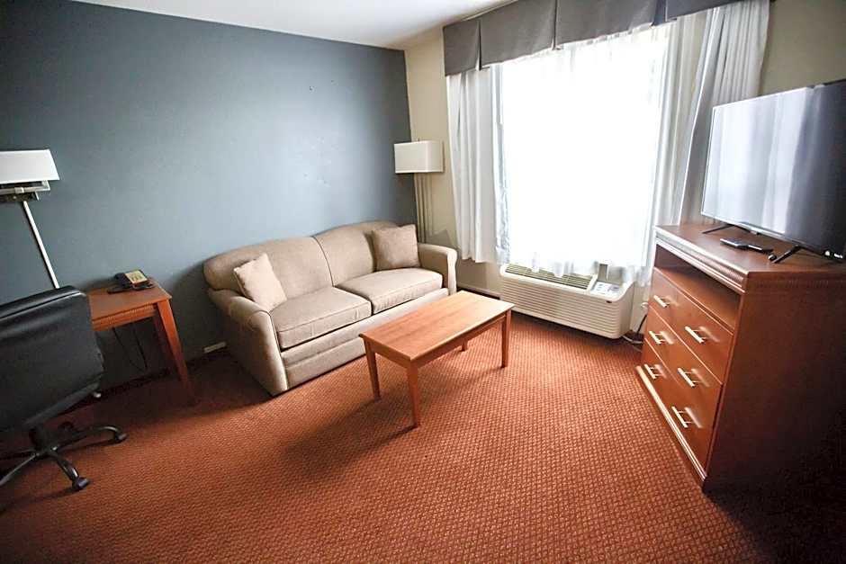 Super 8 by Wyndham Whitecourt