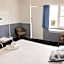 Squid's Ink Motel