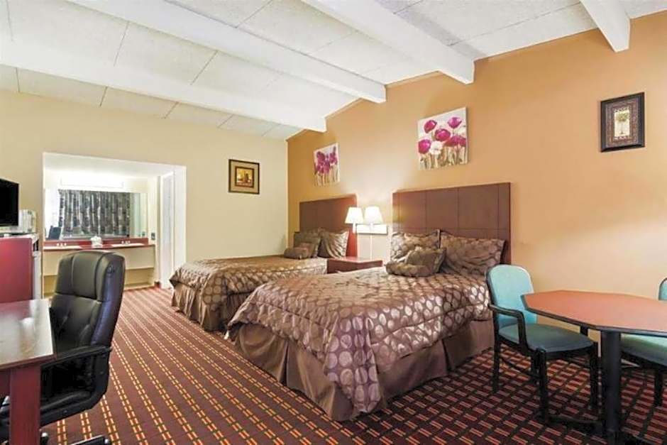 Knights Inn - Fayetteville NC