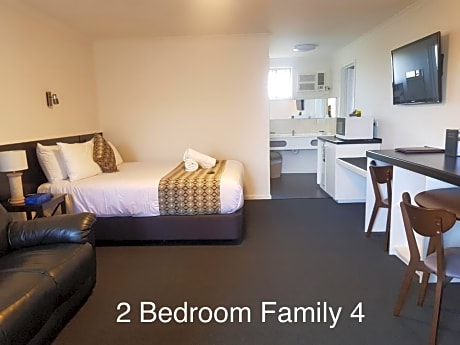 Deluxe Family Room (4 Adults)