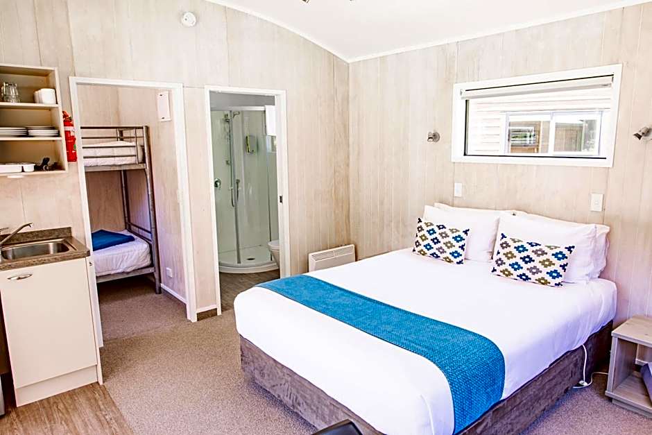 Hot Water Beach TOP 10 Holiday Park