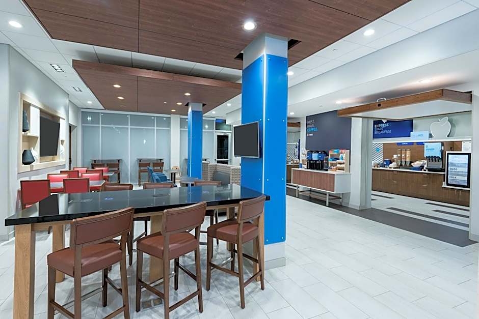 Holiday Inn Express & Suites Bryan - College Station By IHG