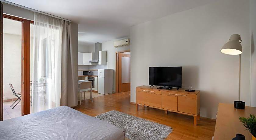 Central Passage Apartments