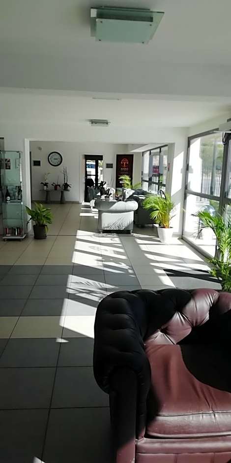 Sweet Home studio Aix en Provence, terrasse, piscine, resto,