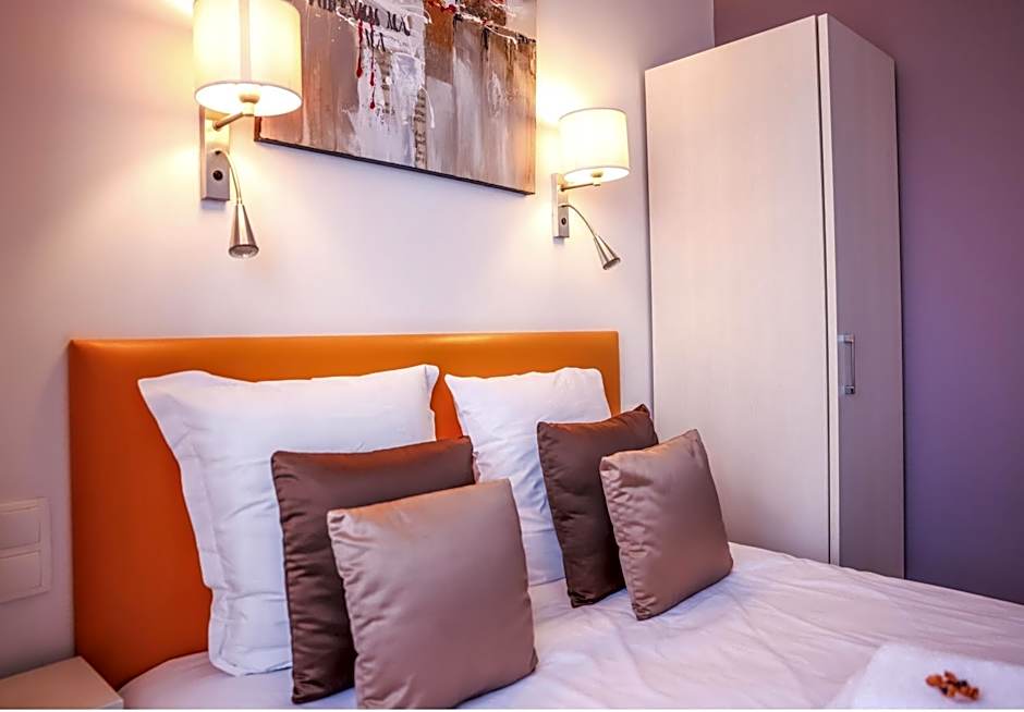 Hôtel CASABELLA Cannes Mouans Sartoux