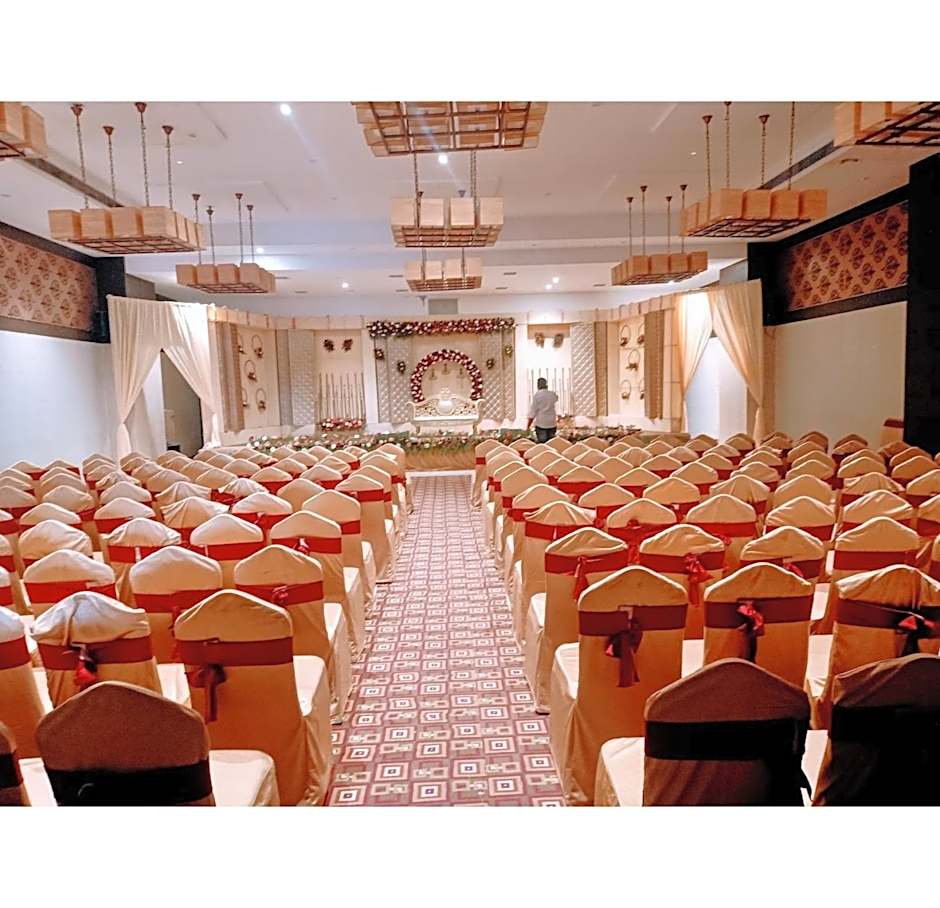 Hotel Ganpat Grand Palani