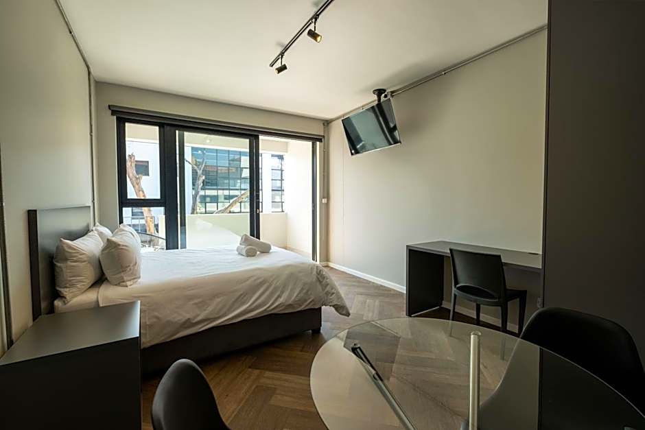 Inn & Out Plus Rosebank