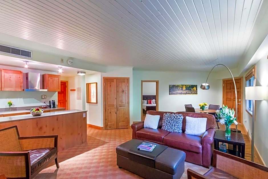Ice House Suites and Condominiums