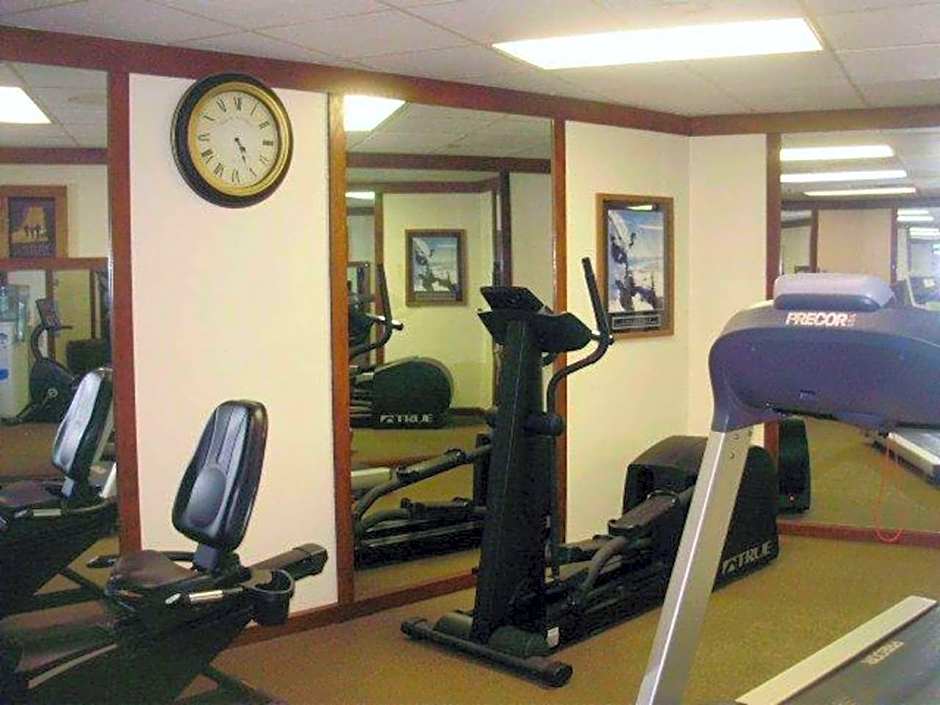 Quality Inn & Suites Searcy I-57