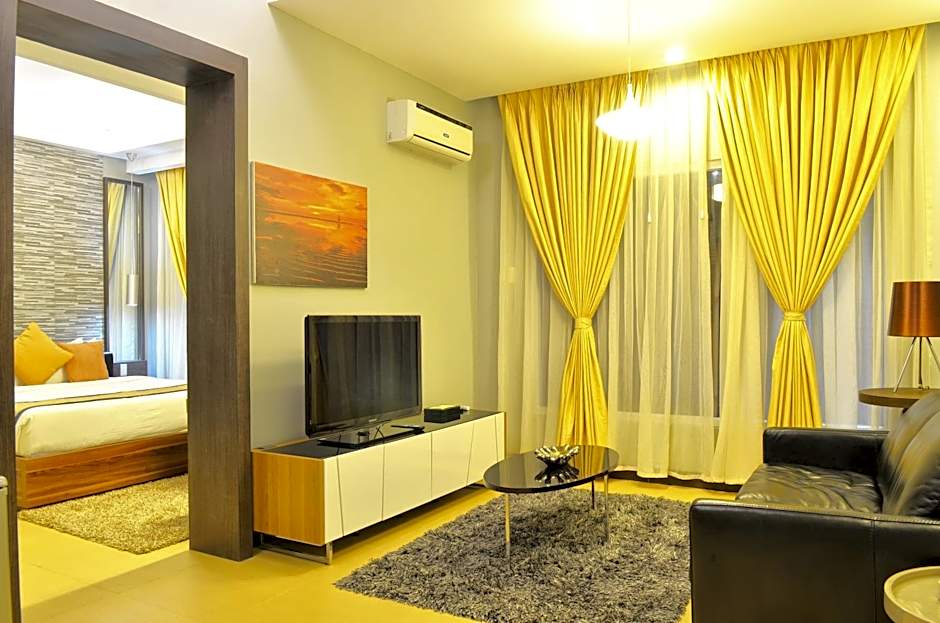 Photo 1 of 5 of Executive Suite