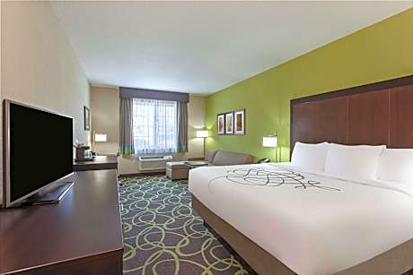 Executive King Room - Non-Smoking