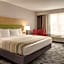 Country Inn & Suites by Radisson, Pella, IA