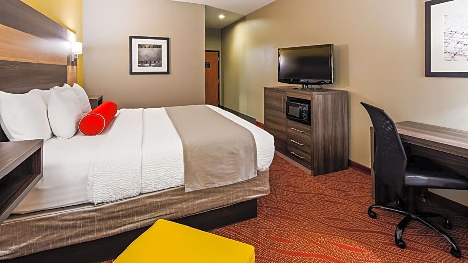 Best Western Plus Midwest City Inn & Suites