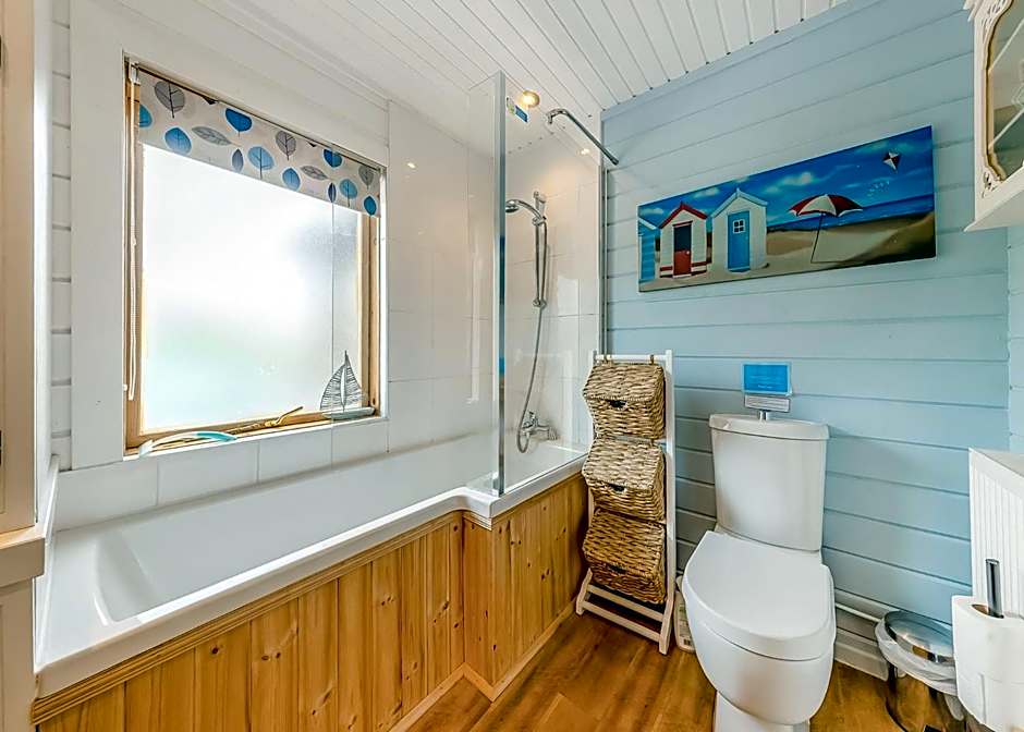Anglesey Lakeside Lodges