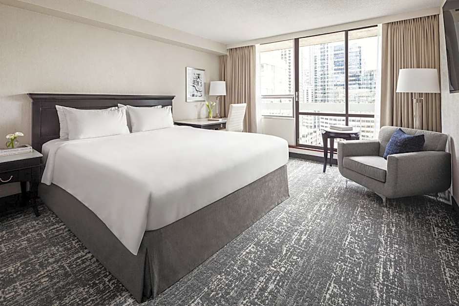Photo 1 of 5 of Standard King Room
