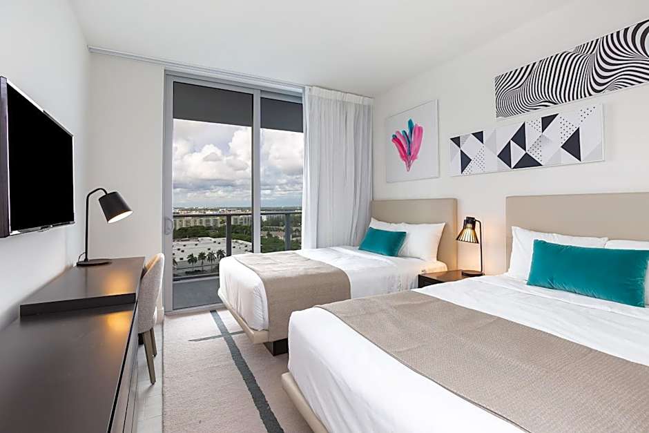 Hyde Beach House Hollywood Private Suites