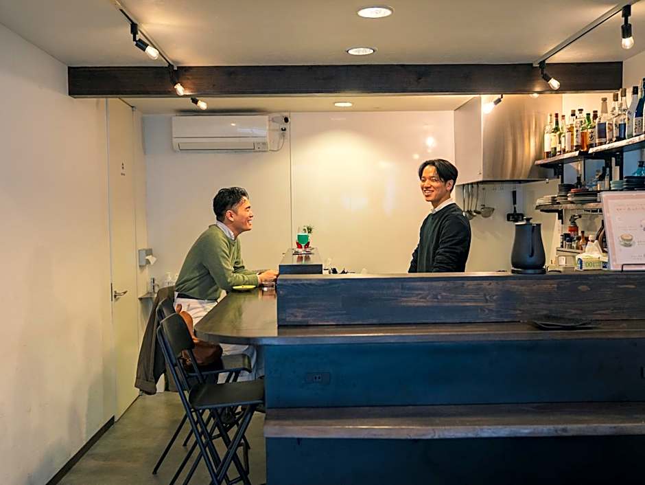 En- Hostel & Café bar