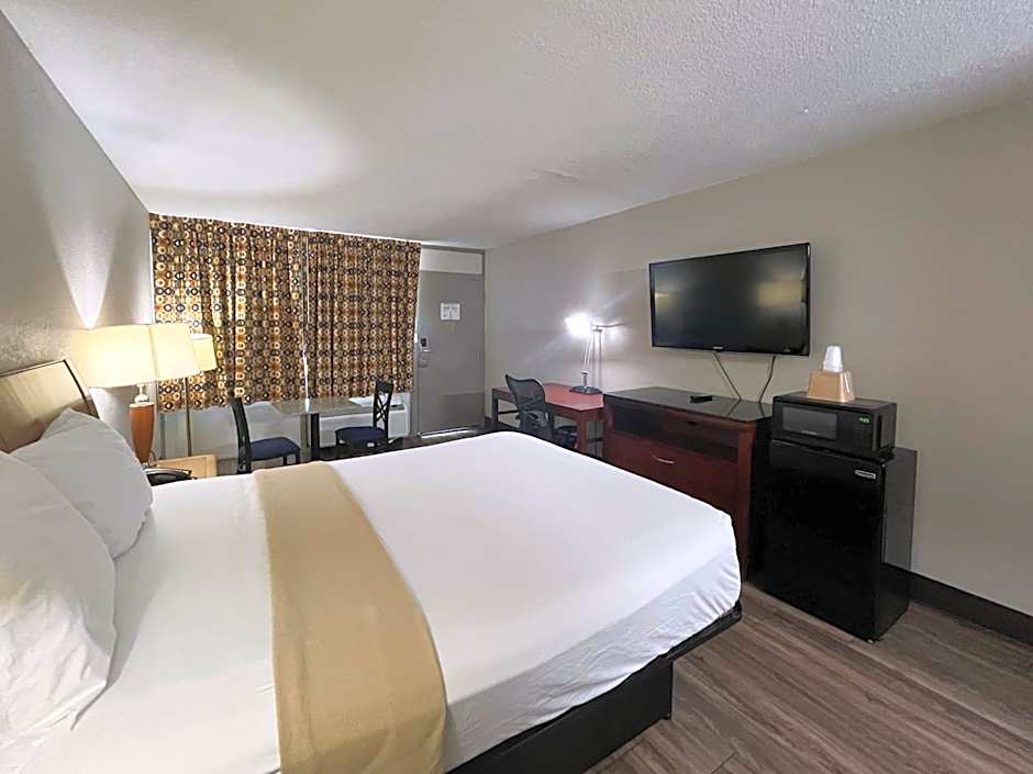 Motel 6 Raleigh, NC - Downtown South