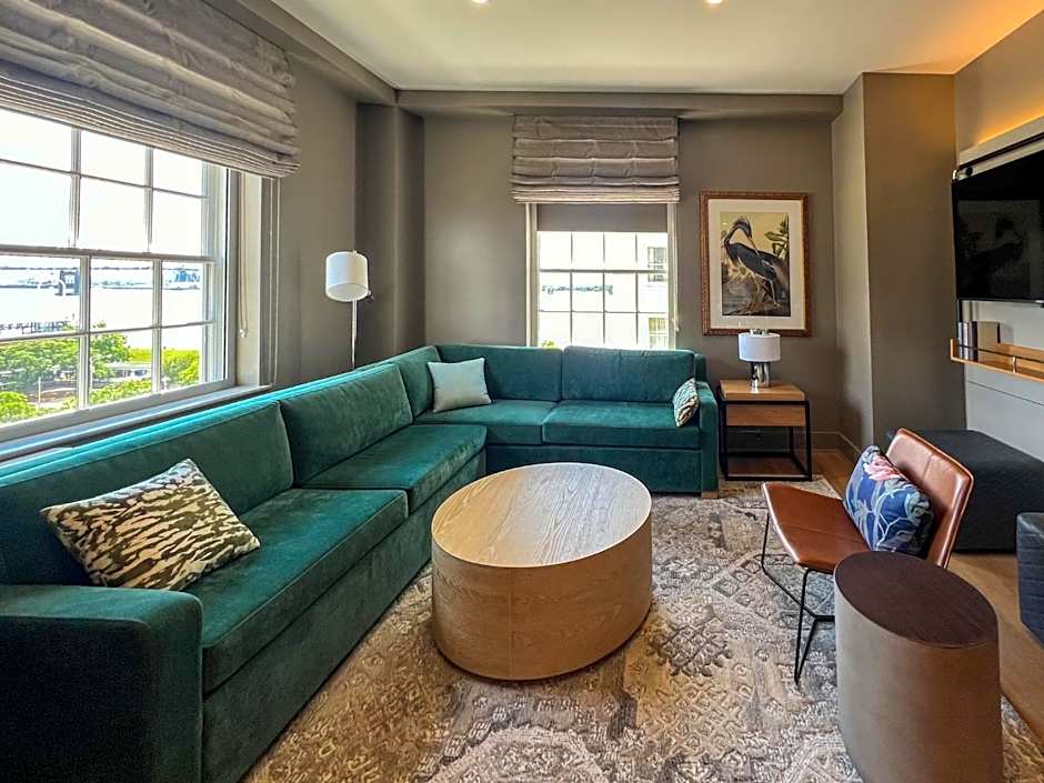 Hotel Indigo Baton Rouge Downtown By IHG