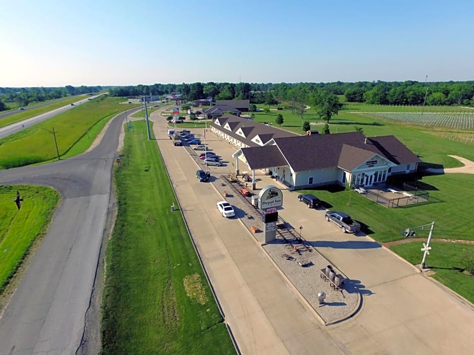 Depot Inn & Suites