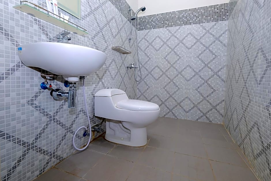 OYO 2284 Grand Villa Meninting