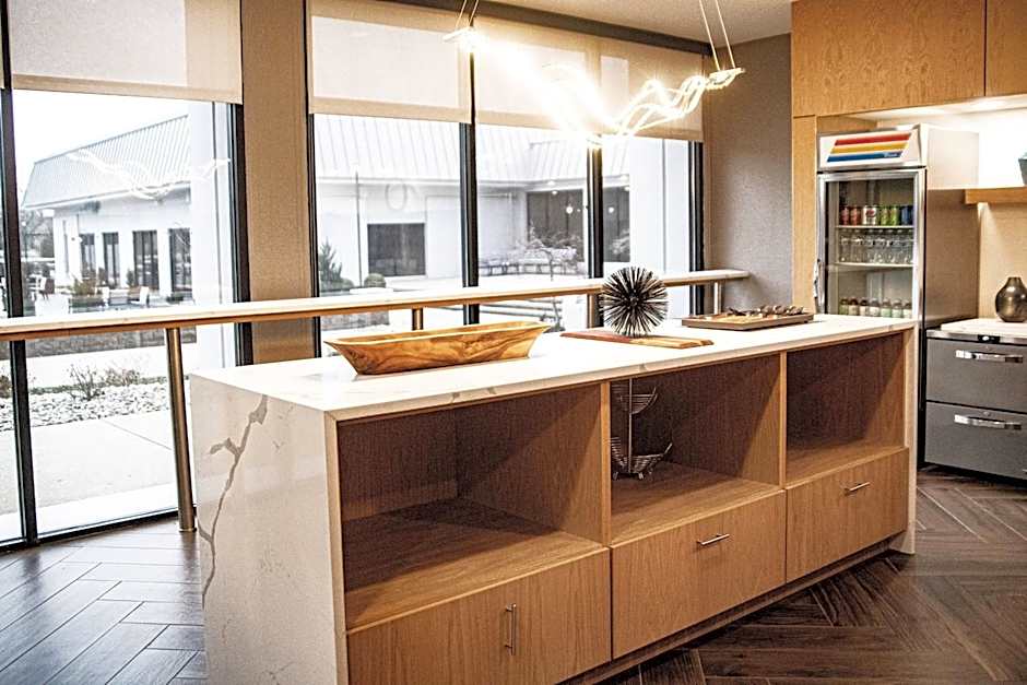 Delta Hotels by Marriott Cincinnati Sharonville